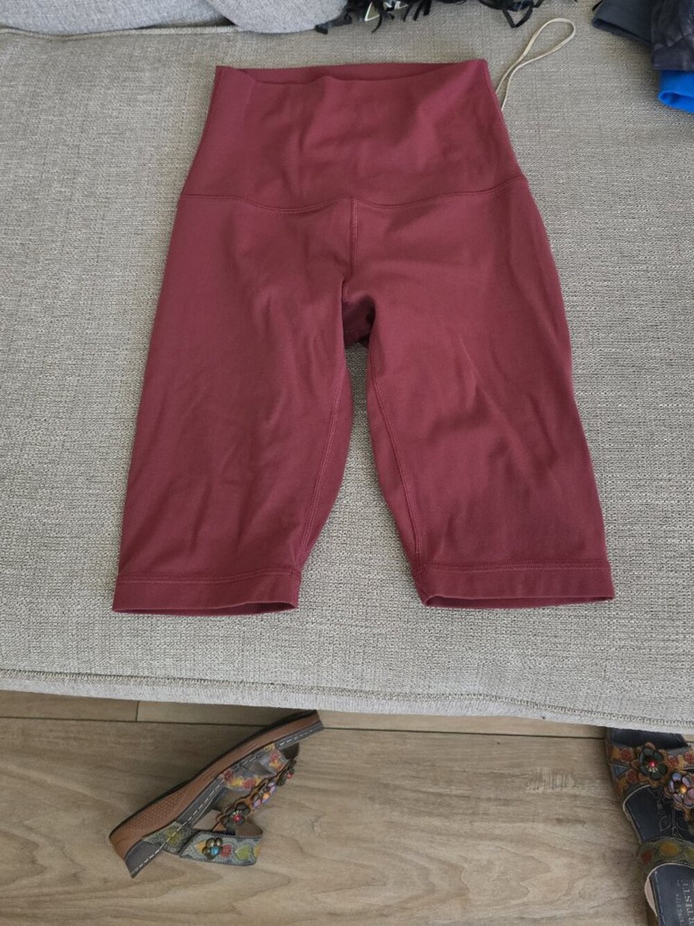 lululemon align high rise shorts 8" us size 4 EUC